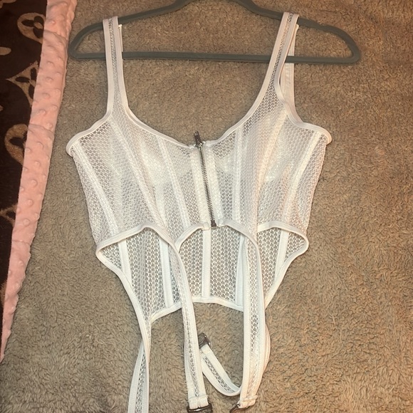 White fox top - Picture 3 of 3